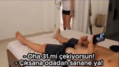 31 çeken üvey abisini yakalama - Türkçe konuşmalı sikiş