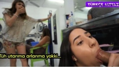 Çamaşır yıkama mağazasında sikişen utanmaz çift - Utanmaz pornocular
