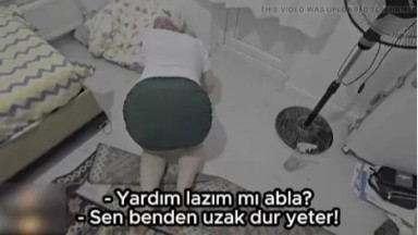 Türk temizlikçiyi rahat bırakmayan abaza - Türkçe porno film